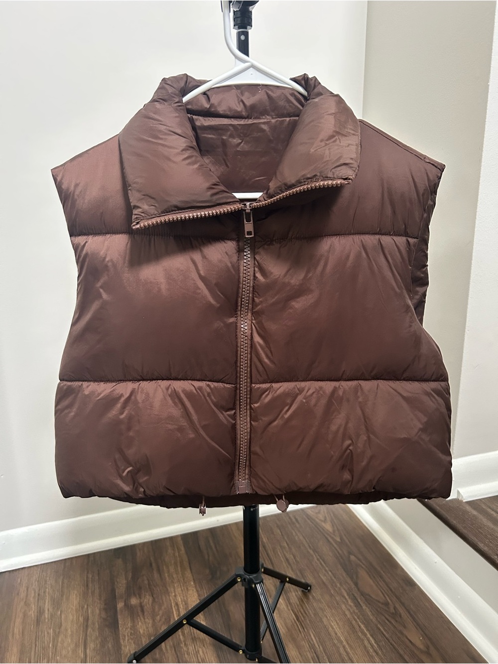 Women’s Brown Cropped Puffer Vest Jacket